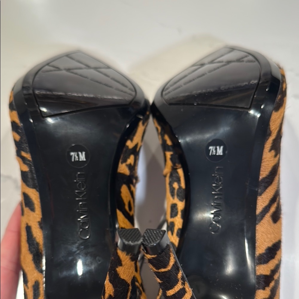 Calvin Klein Leopard Print Women's Heels - Picture 4 of 6